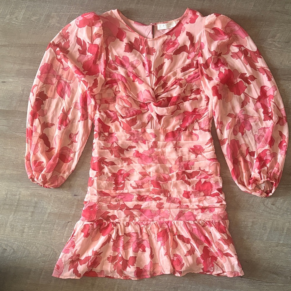 Astr Pink Floral Midi Dress - Picture 2 of 3